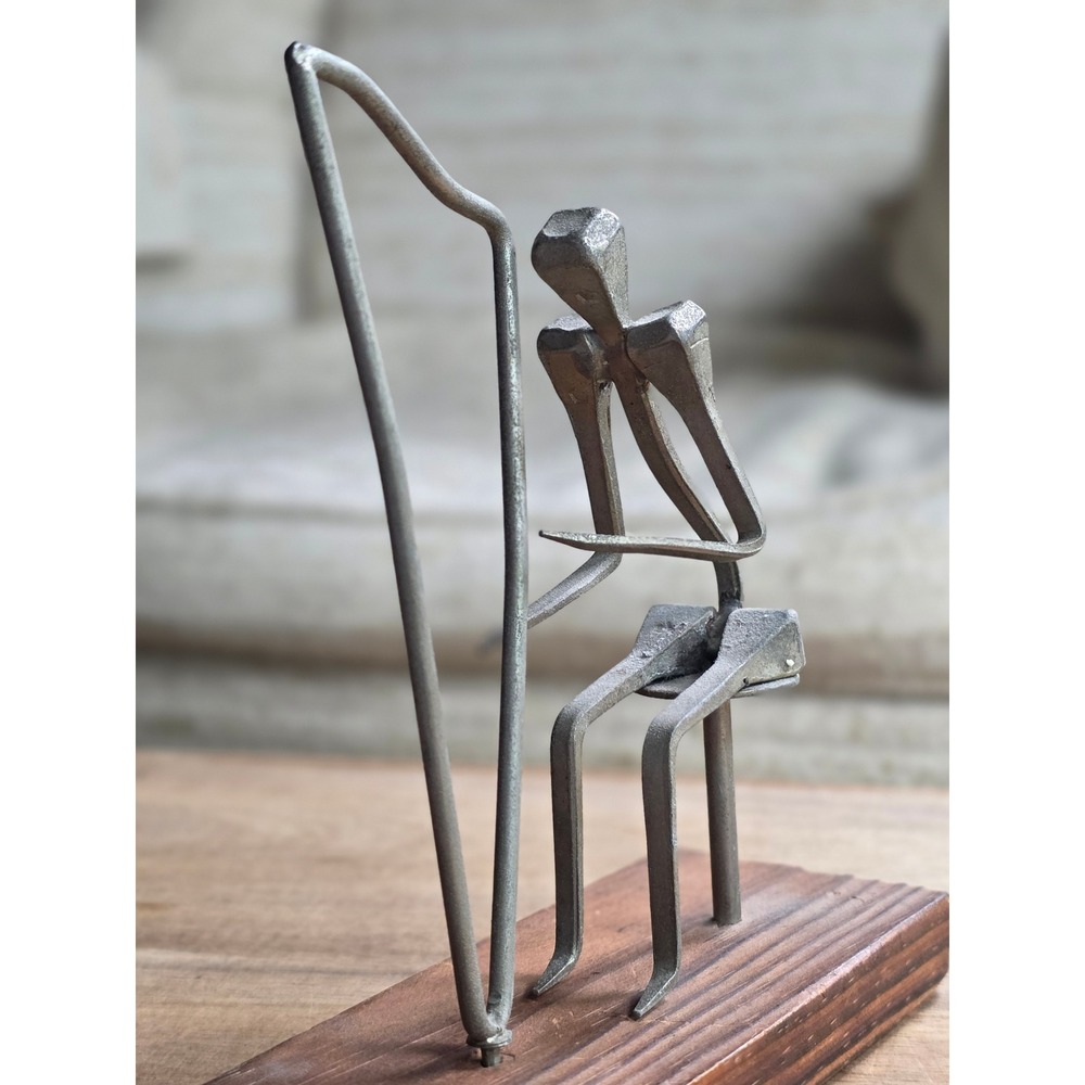 Mid Century Brutalist Metal Nail Art Sculpture Seated Harp Player - Picture 5 of 16